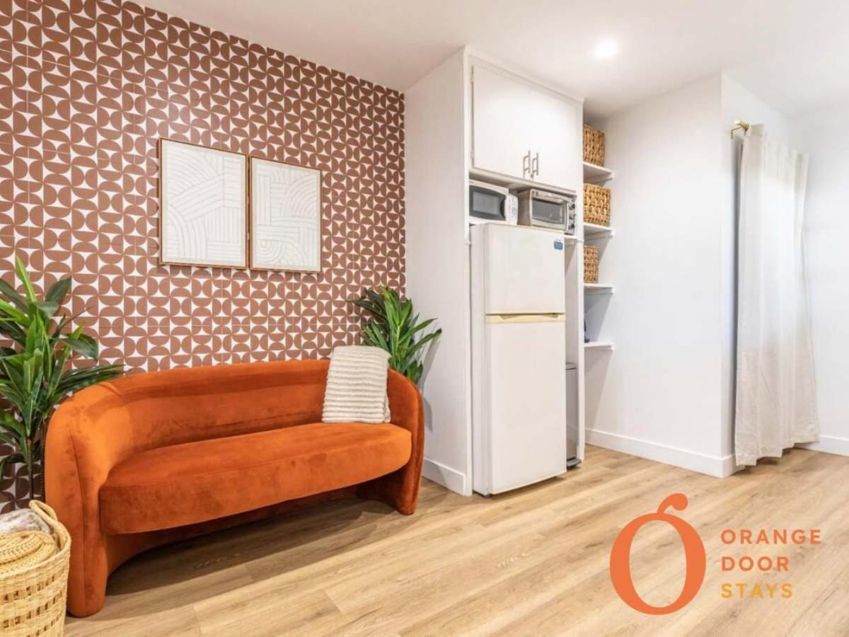 Apartamento Mid Century 1br W Patio Near Lax Playa Vista *