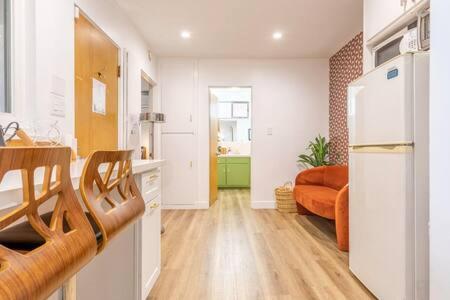 Apartment Mid Century 1br W Patio Near Lax Playa Vista *